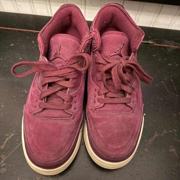 Jordan 3 Bordeaux Women’s Size 6 - Picture 2 of 5